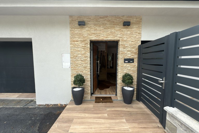 Haus #176