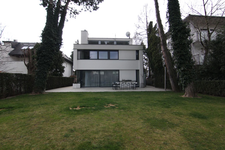 Villa #9