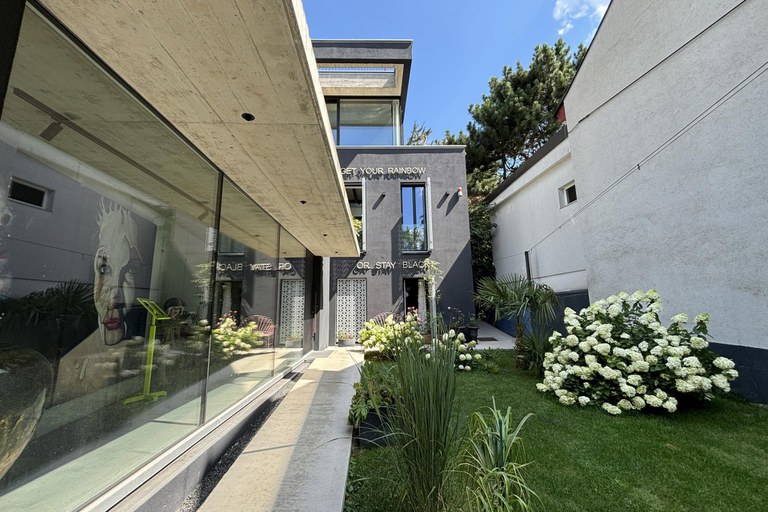 Haus #99