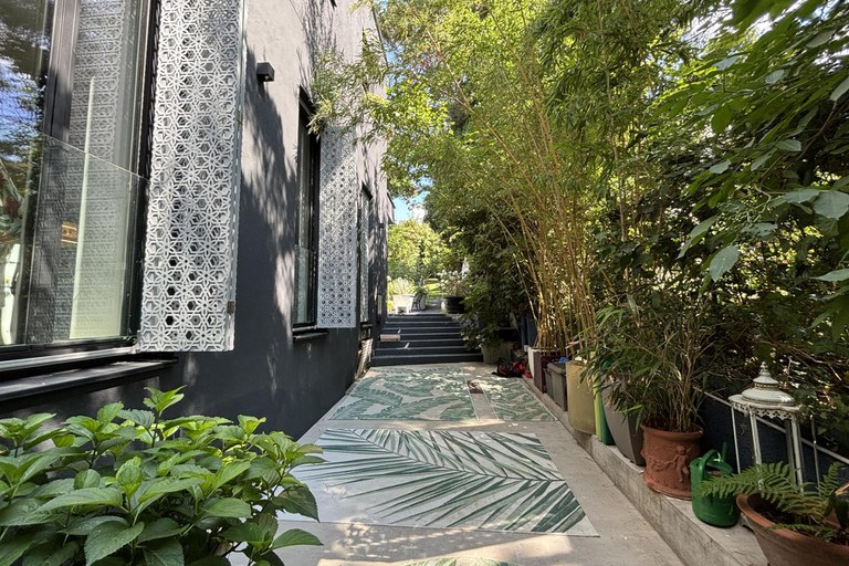 Haus #99