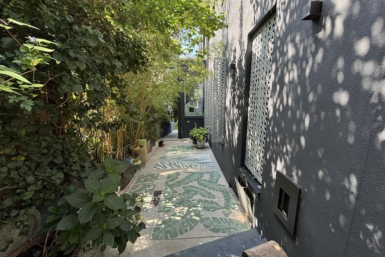 Haus #99