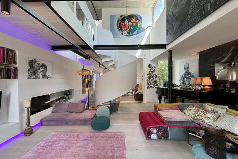 Haus #99