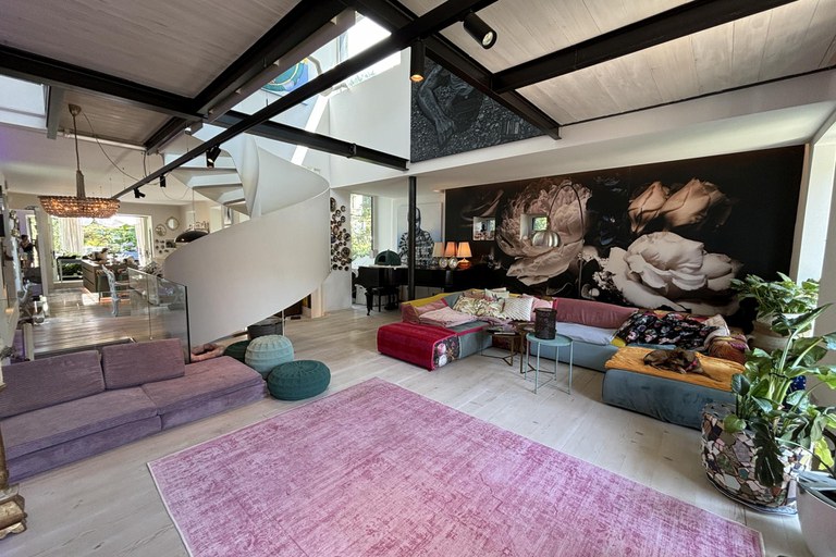 Haus #99