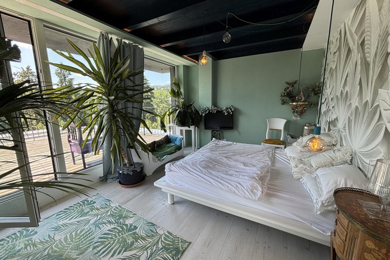 Haus #99
