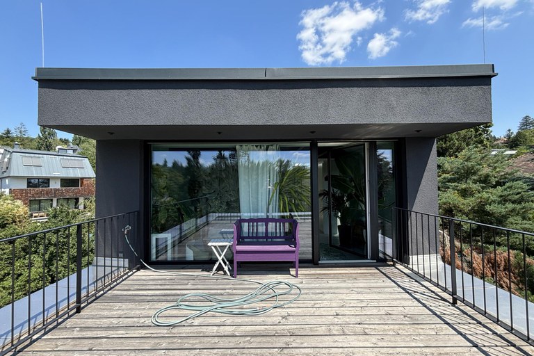 Haus #99