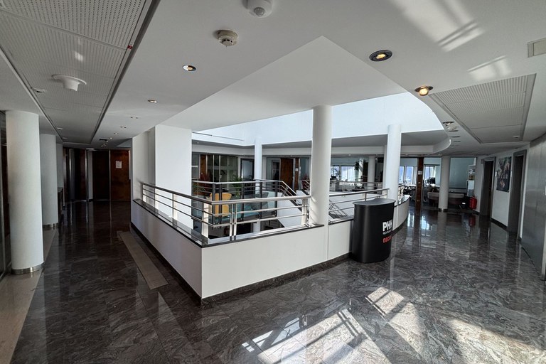 Büro #9