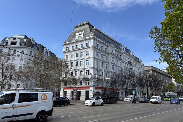 Büro #9