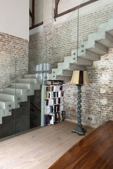 Loft #32